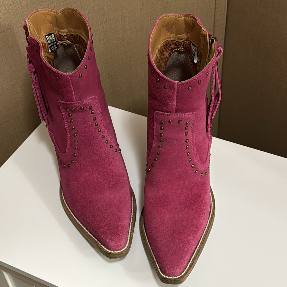 Women Dingo boots